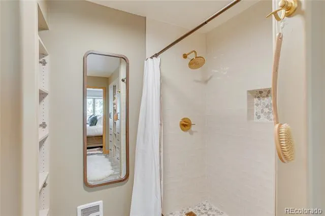 1206 Village Road #108 Avon, CO 81620