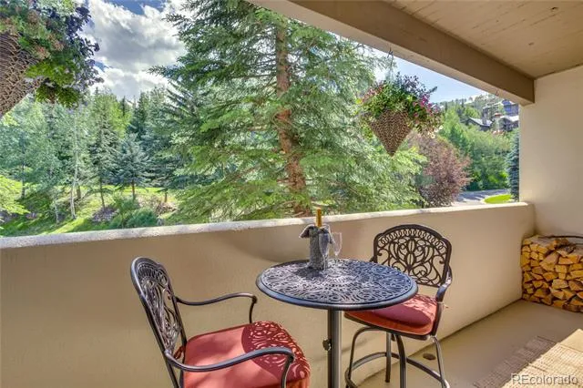 1206 Village Road #108 Avon, CO 81620