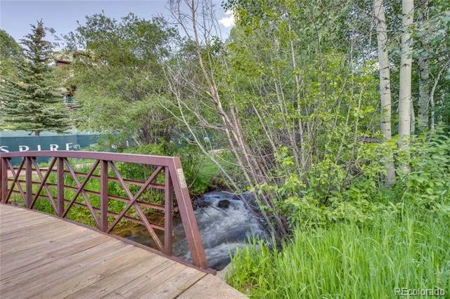 1206 Village Road #108 Avon, CO 81620