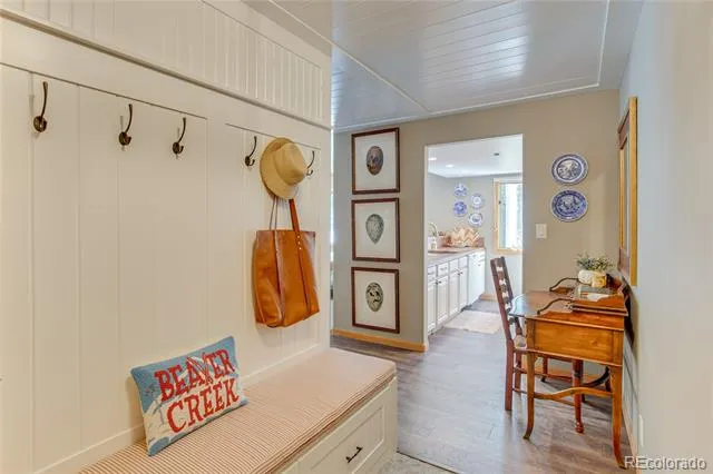 1206 Village Road #108 Avon, CO 81620