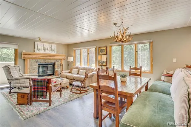 1206 Village Road #108 Avon, CO 81620