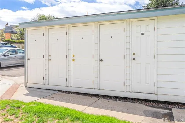 13085 W Cedar Drive #315 Lakewood, CO 80228