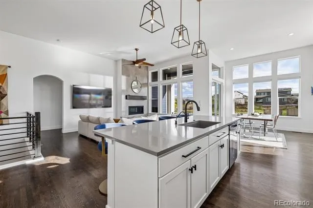 19056 W 94th Avenue Arvada, CO 80007