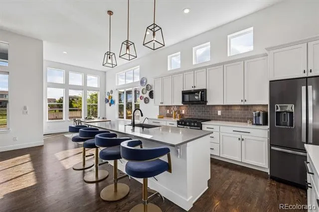 19056 W 94th Avenue Arvada, CO 80007