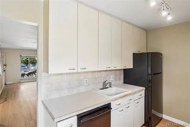 6472 E Mississippi Avenue Denver, CO 80224