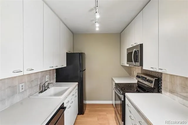 6472 E Mississippi Avenue Denver, CO 80224