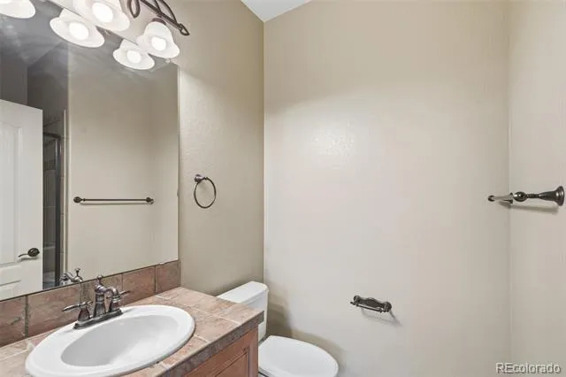 10977 Glengate Circle Highlands Ranch, CO 80130