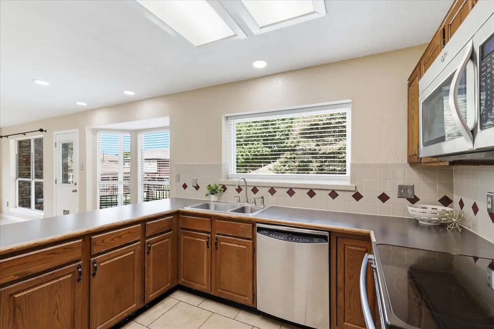 1636 Fuqua Drive Flower Mound, TX 75028