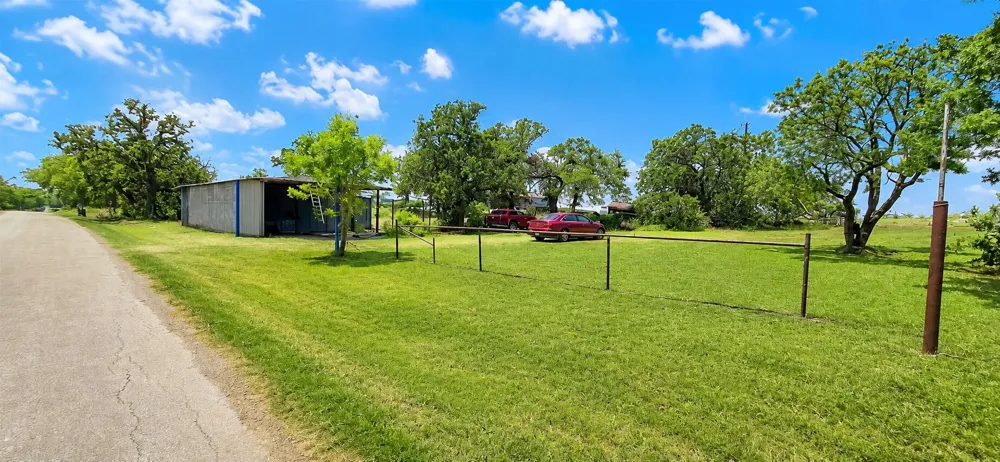 247 Rhoades Lane Springtown, TX 76082