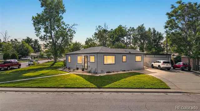 5820 Rose Lane Commerce City, CO 80022