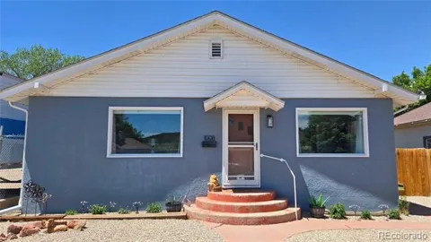 1008 W 7th Street