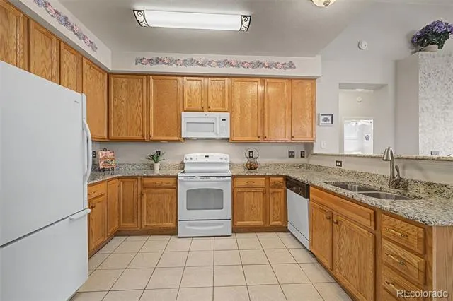 1359 Villa Grove Monument, CO 80132