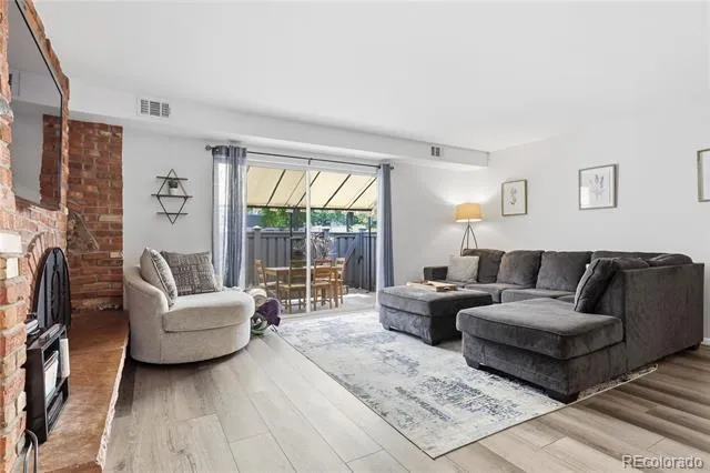 3536 S Ivanhoe Street Denver, CO 80237