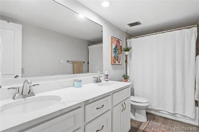 3536 S Ivanhoe Street Denver, CO 80237