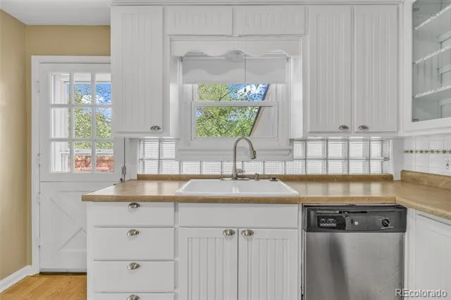 350 Balsam Street Lakewood, CO 80226