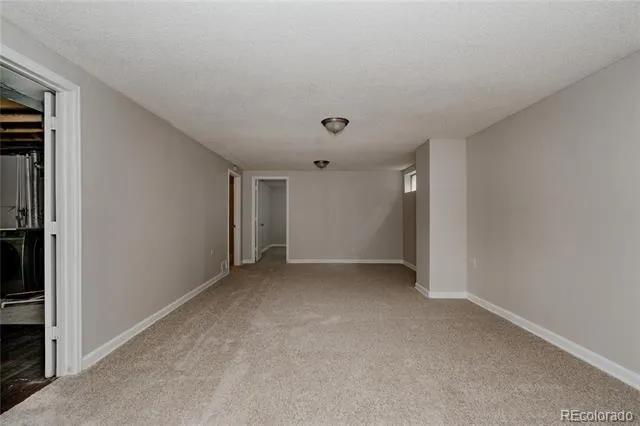 563 Jamaica Street Aurora, CO 80010