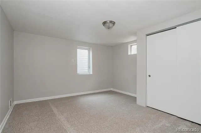 563 Jamaica Street Aurora, CO 80010