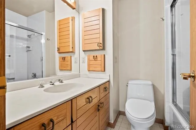 1625 E Layton Drive Englewood, CO 80113