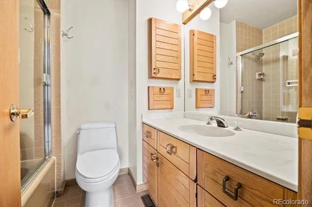 1625 E Layton Drive Englewood, CO 80113