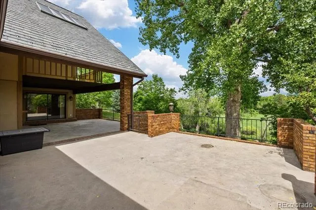 1625 E Layton Drive Englewood, CO 80113