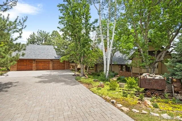1625 E Layton Drive Englewood, CO 80113