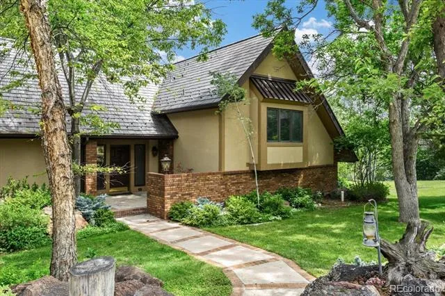1625 E Layton Drive Englewood, CO 80113