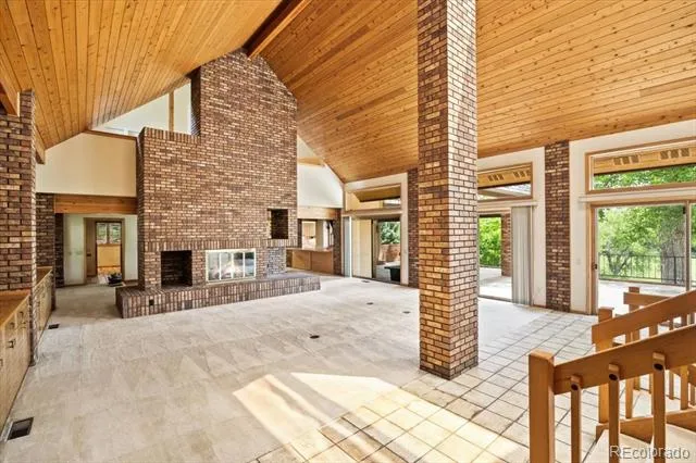 1625 E Layton Drive Englewood, CO 80113