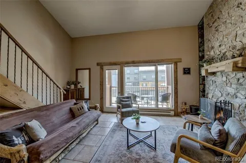600 S Park Avenue #218