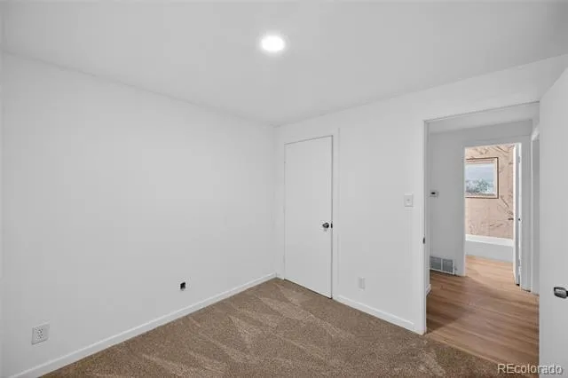 941 S Ironton Street Aurora, CO 80012