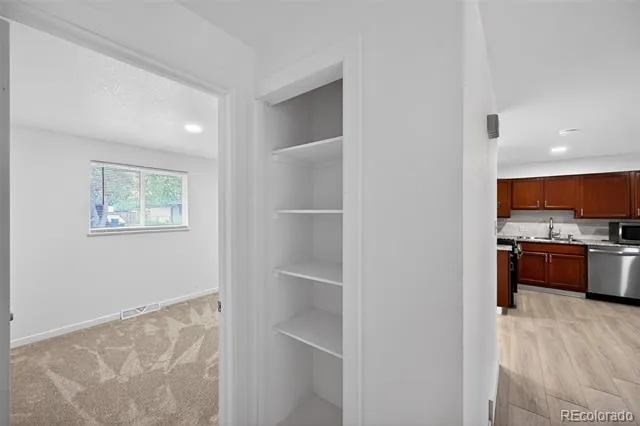 941 S Ironton Street Aurora, CO 80012