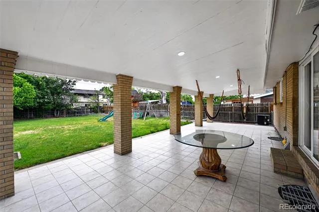 941 S Ironton Street Aurora, CO 80012