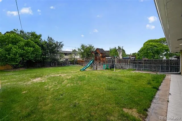 941 S Ironton Street Aurora, CO 80012