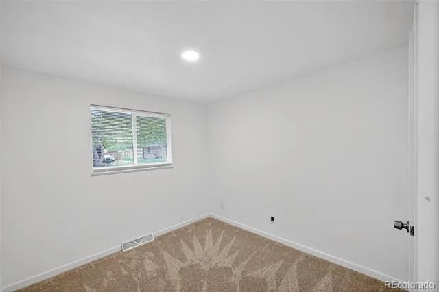 941 S Ironton Street Aurora, CO 80012