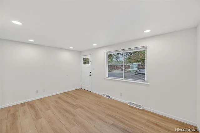 941 S Ironton Street Aurora, CO 80012