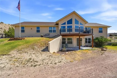 570 Valley Drive