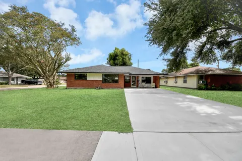 4501 Verdome Lane