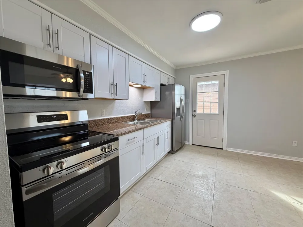 1405 Avenue M Freeport, TX 77541