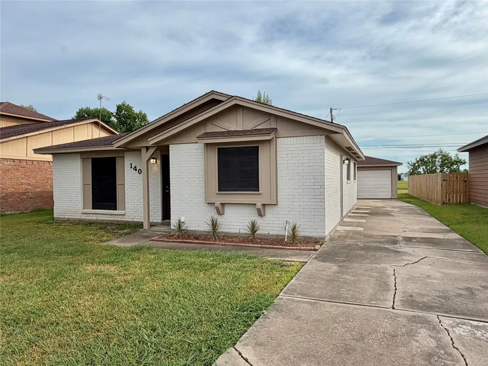 1405 Avenue M Freeport, TX 77541