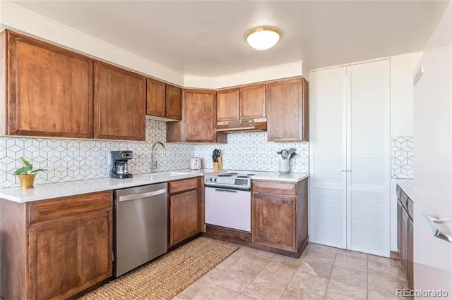 1155 Ash Street #1407 Denver, CO 80220