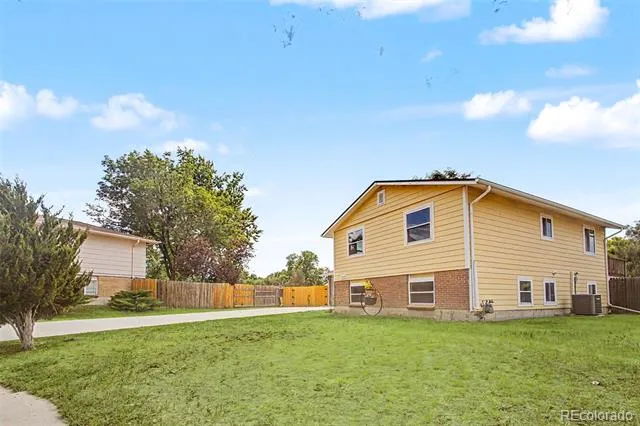3009 S Dayton Court Denver, CO 80231