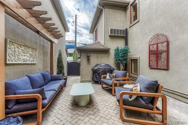 117 Jackson Street Denver, CO 80206