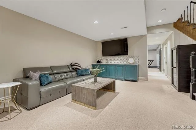 117 Jackson Street Denver, CO 80206