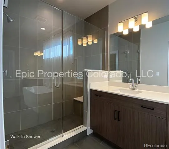 6012 Netherland Court Aurora, CO 80019