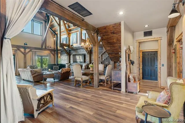 7445 Pinon Heights Pueblo, CO 81004