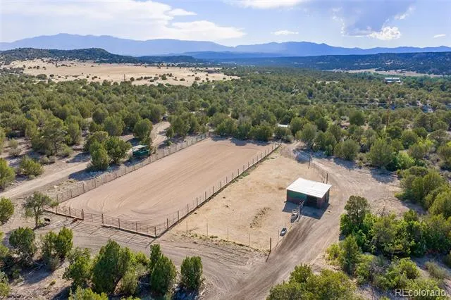 7445 Pinon Heights Pueblo, CO 81004