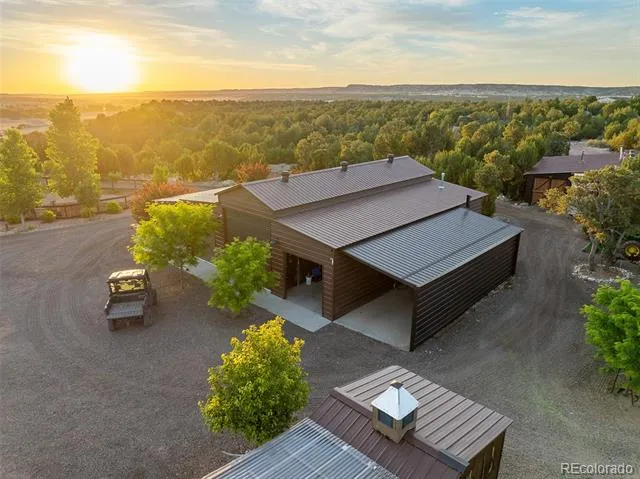 7445 Pinon Heights Pueblo, CO 81004
