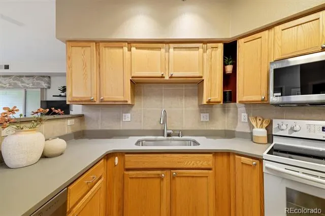 2896 W Riverwalk Circle #A 309 Littleton, CO 80123