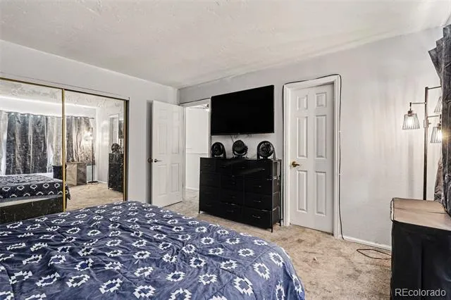 1194 S Troy Street Aurora, CO 80012