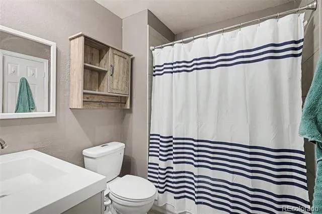 1194 S Troy Street Aurora, CO 80012
