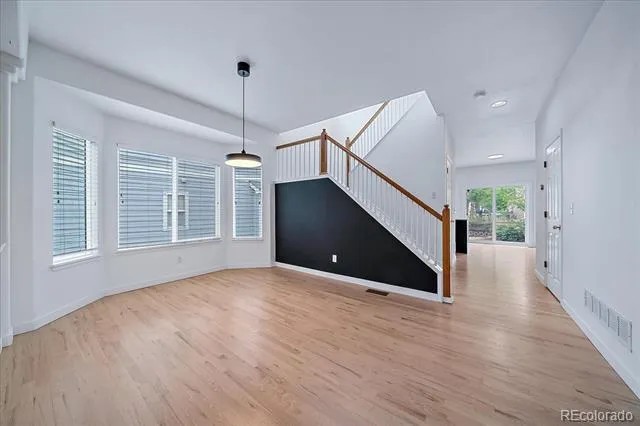 6048 S Walden Court Aurora, CO 80016